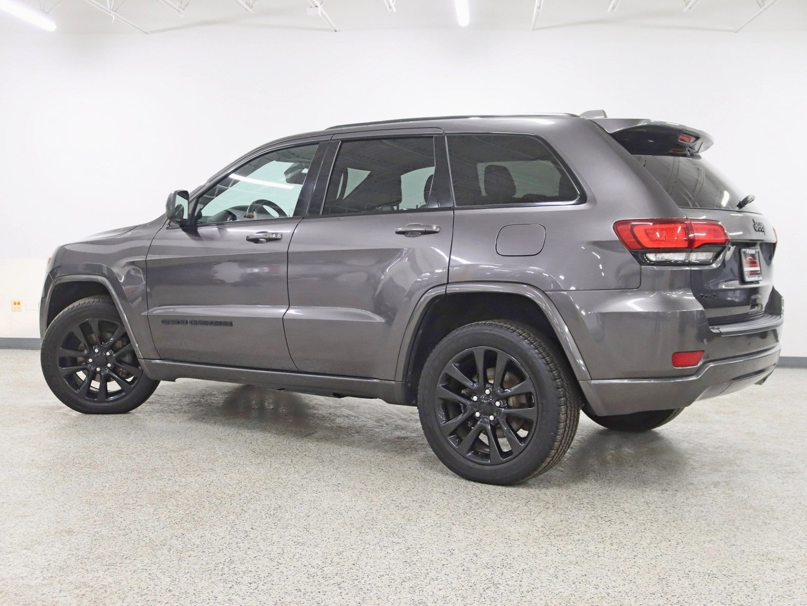 2019 Jeep Grand Cherokee Altitude 2 Owner Nav Back Up Camera Roof Leather Seats Loaded