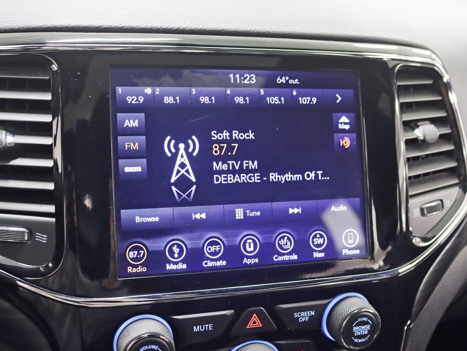 2019 Jeep Grand Cherokee Altitude 2 Owner Nav Back Up Camera Roof Leather Seats Loaded