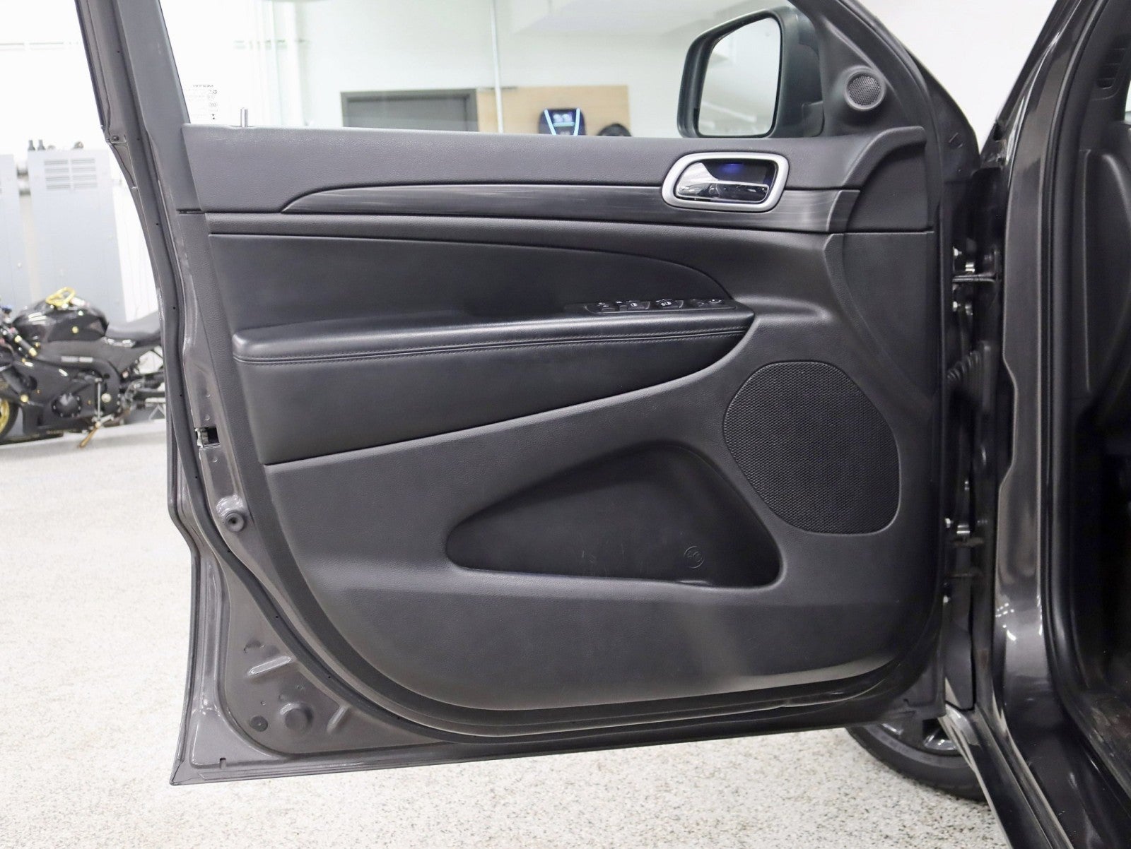 2019 Jeep Grand Cherokee Altitude 2 Owner Nav Back Up Camera Roof Leather Seats Loaded