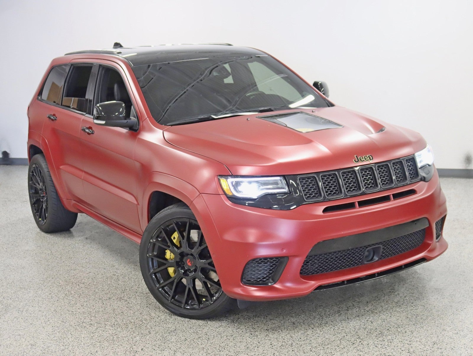 2021 Jeep Grand Cherokee Trackhawk 1 Owner Stage 1 Tune Wrapped Stars Forgiatos Leather Loaded