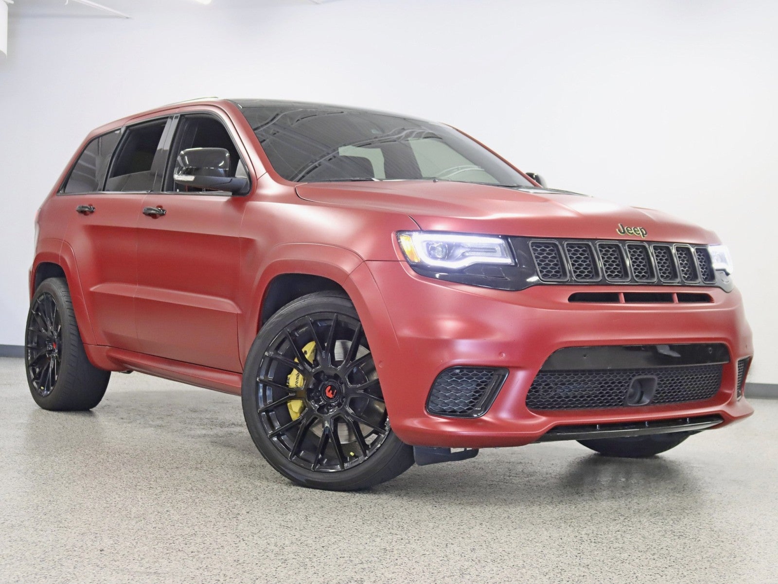 2021 Jeep Grand Cherokee Trackhawk 1 Owner Stage 1 Tune Wrapped Stars Forgiatos Leather Loaded