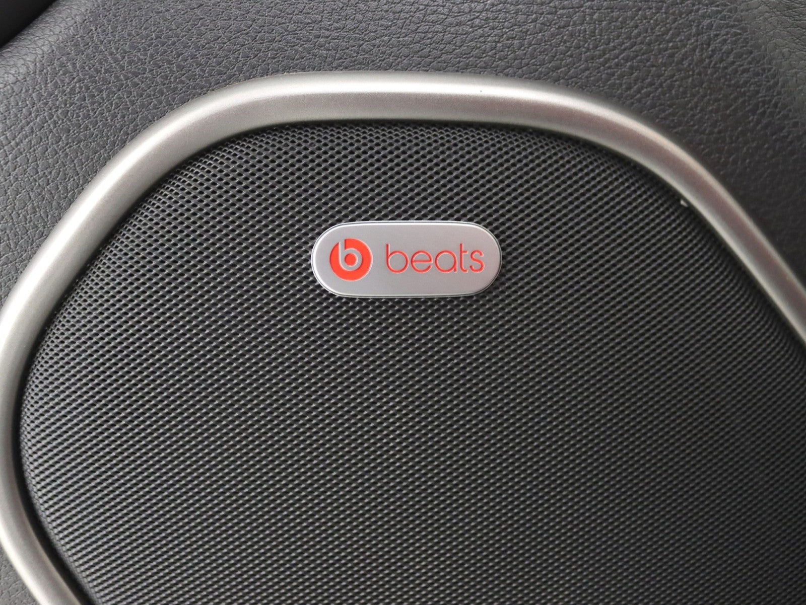 2018 Dodge Durango SRT 392 1 Owner Tech Pkg Roof Rear Entertainment Leather Buckets Loaded