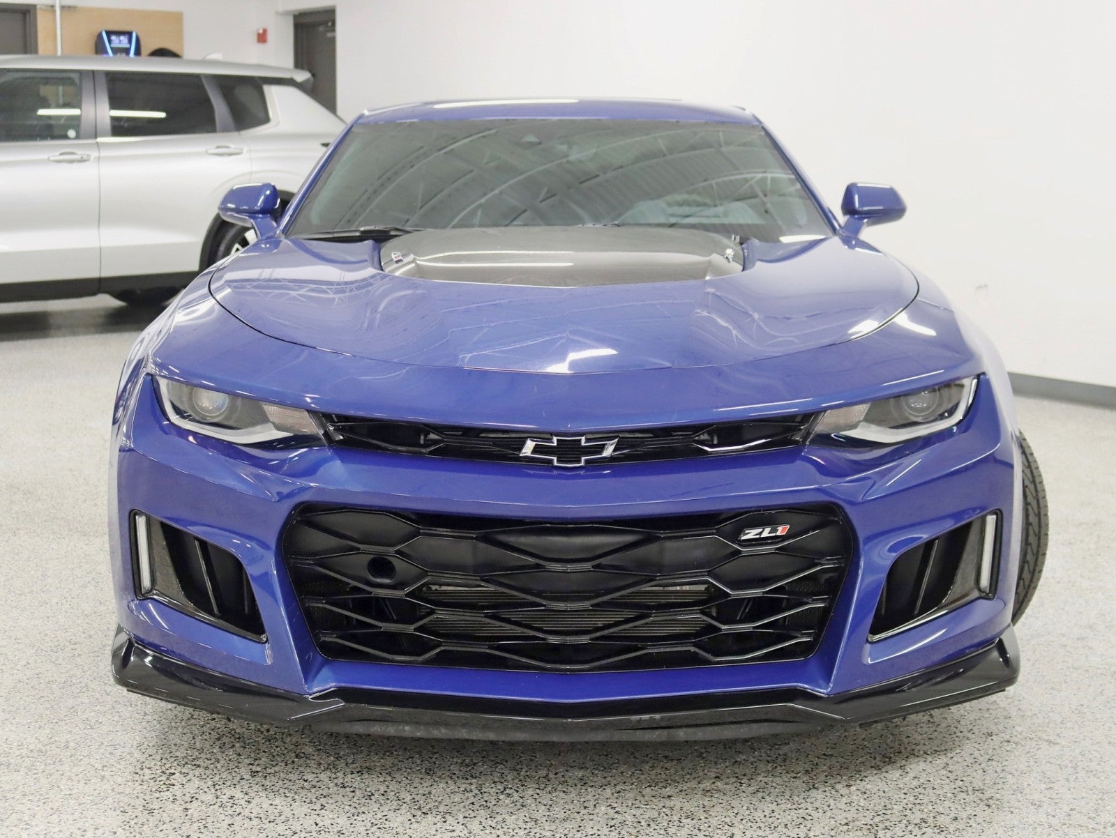 2024 Chevrolet Camaro ZL1 CARBON FIBER HOOD SCOOP SUNROOF 6SPD NEW TIRES