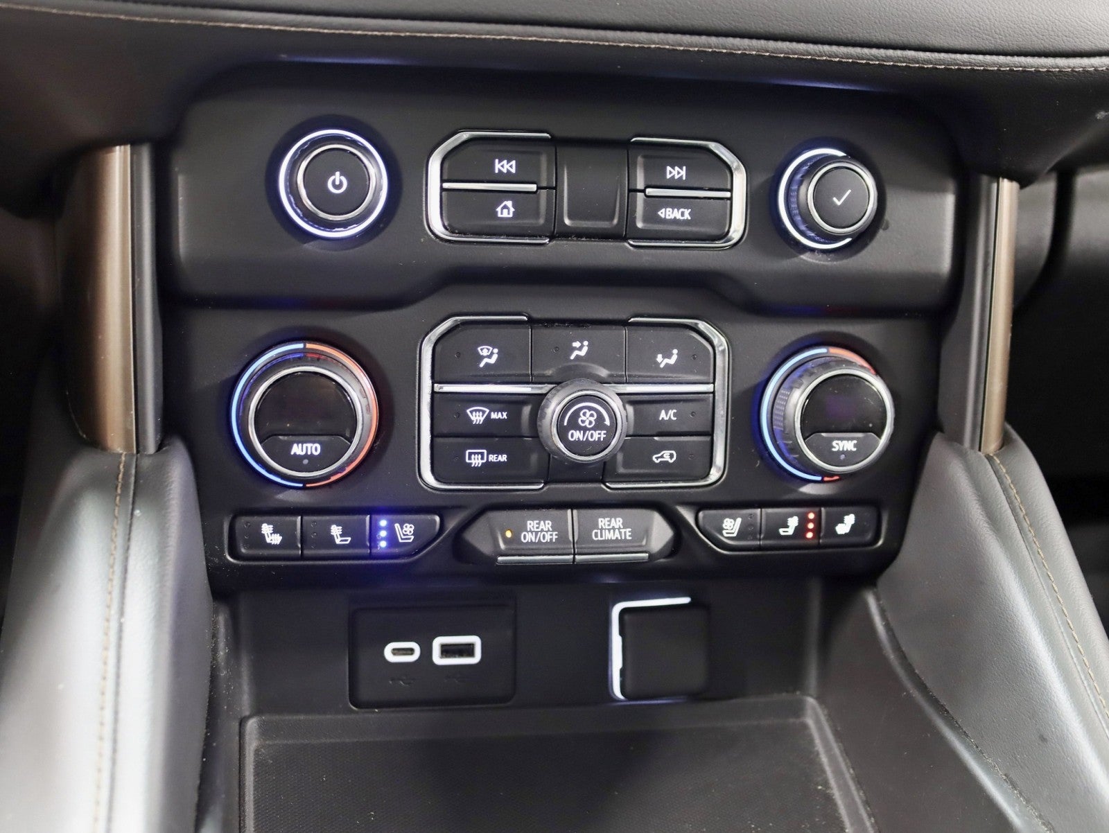 2021 Chevrolet Suburban High Country 1 Owner Premium Pkg Nav Back Up Camera Loaded