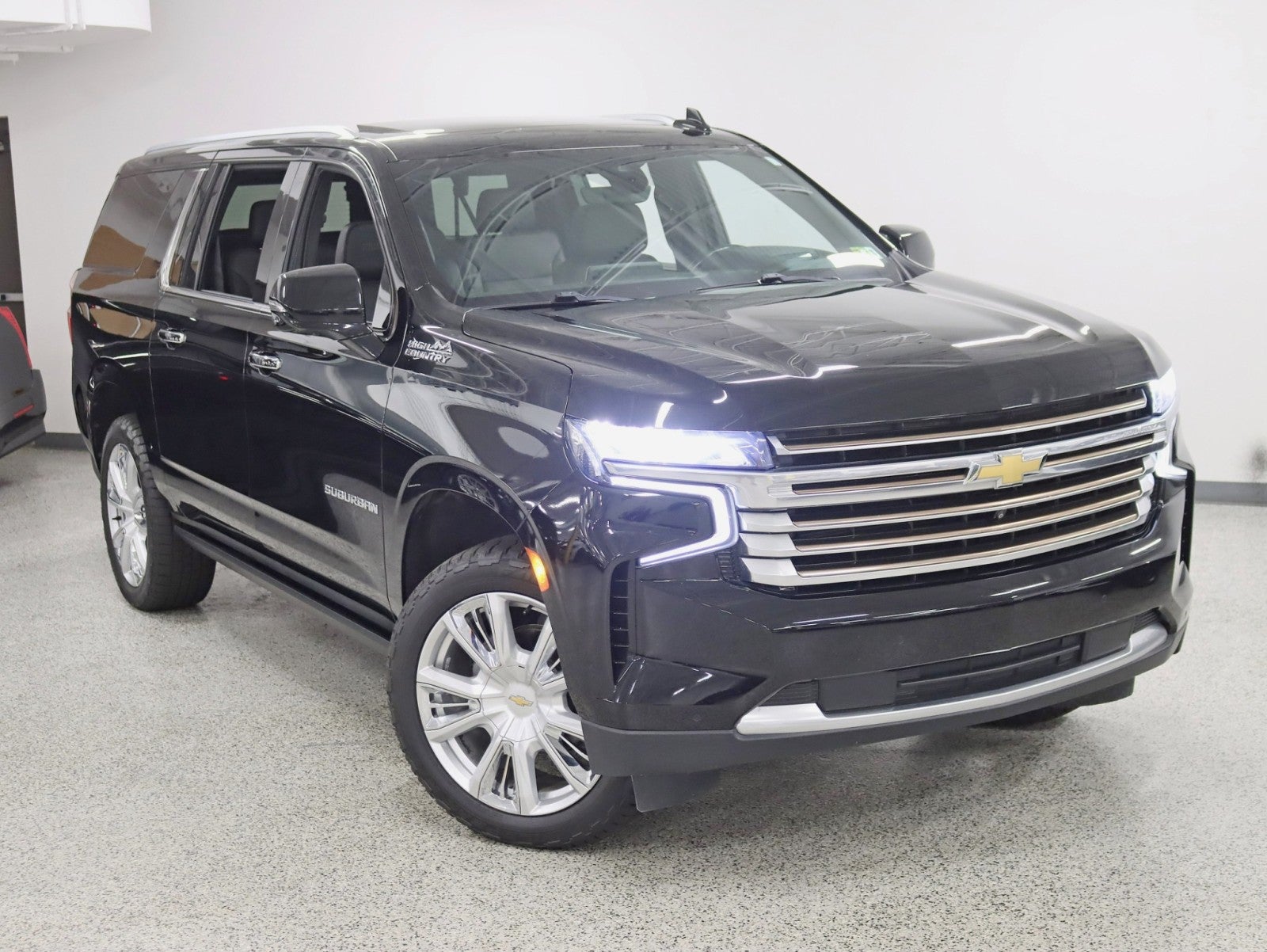 2021 Chevrolet Suburban High Country 1 Owner Premium Pkg Nav Back Up Camera Loaded