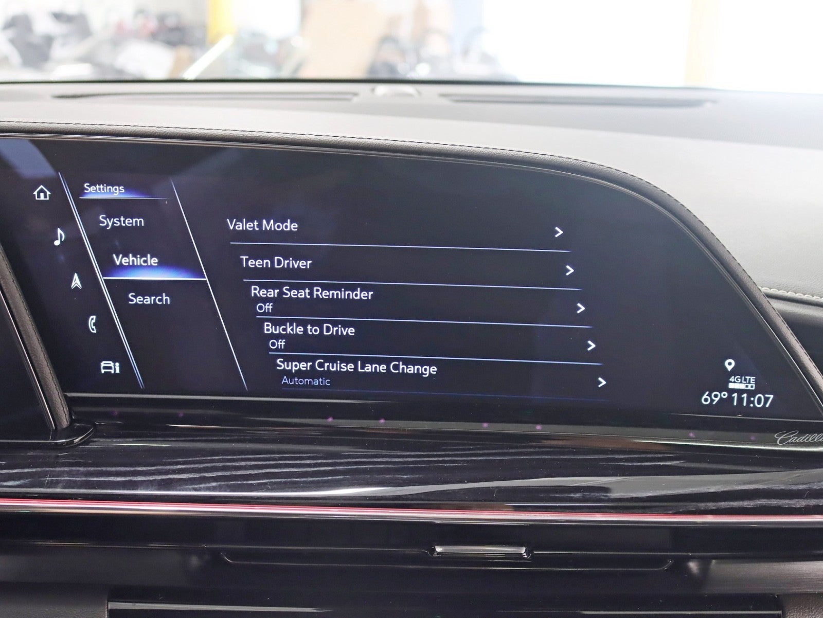 2022 Cadillac Escalade Sport