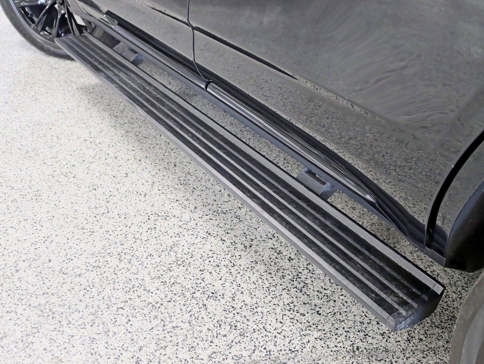 2023 Cadillac Escalade 4WD Sport Platinum 1 Owner Onyx Pkg Super Cruise Night Vision Power Boards MSRP Over $121k