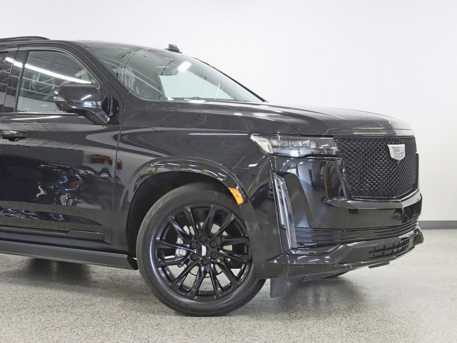 2023 Cadillac Escalade 4WD Sport Platinum 1 Owner Onyx Pkg Super Cruise Night Vision Power Boards MSRP Over $121k