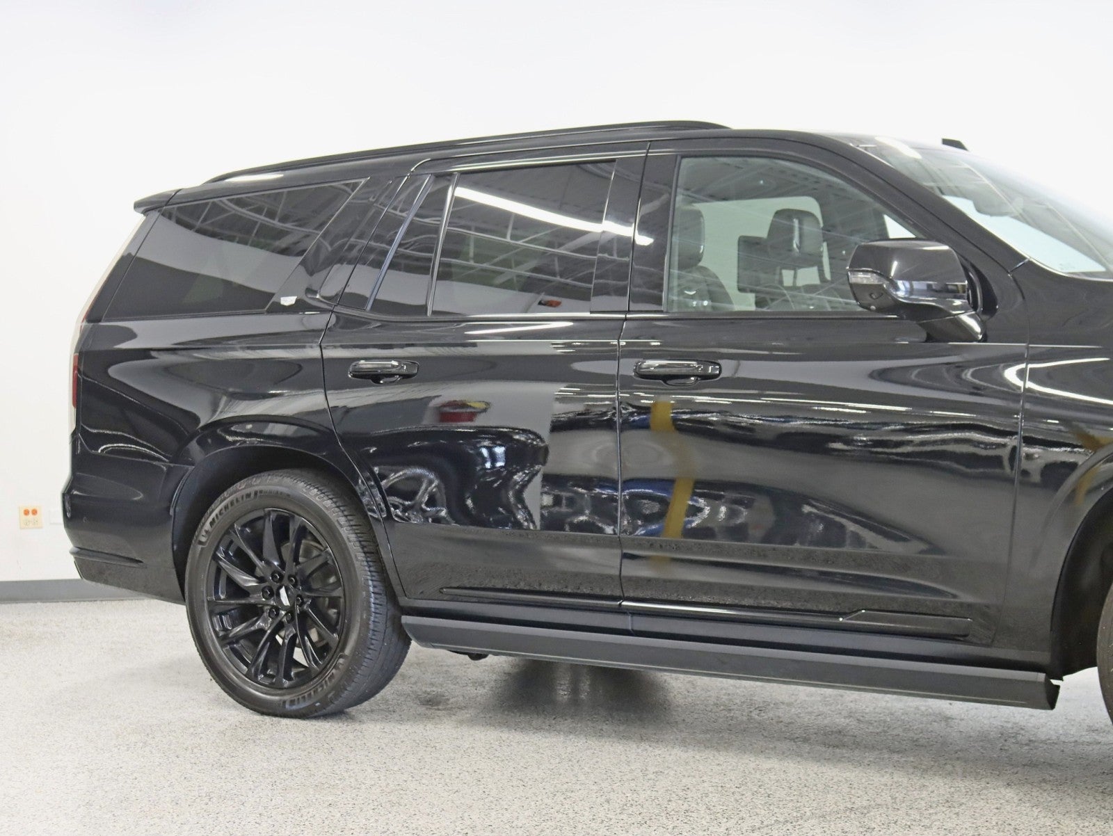 2023 Cadillac Escalade 4WD Sport Platinum 1 Owner Onyx Pkg Super Cruise Night Vision Power Boards MSRP Over $121k