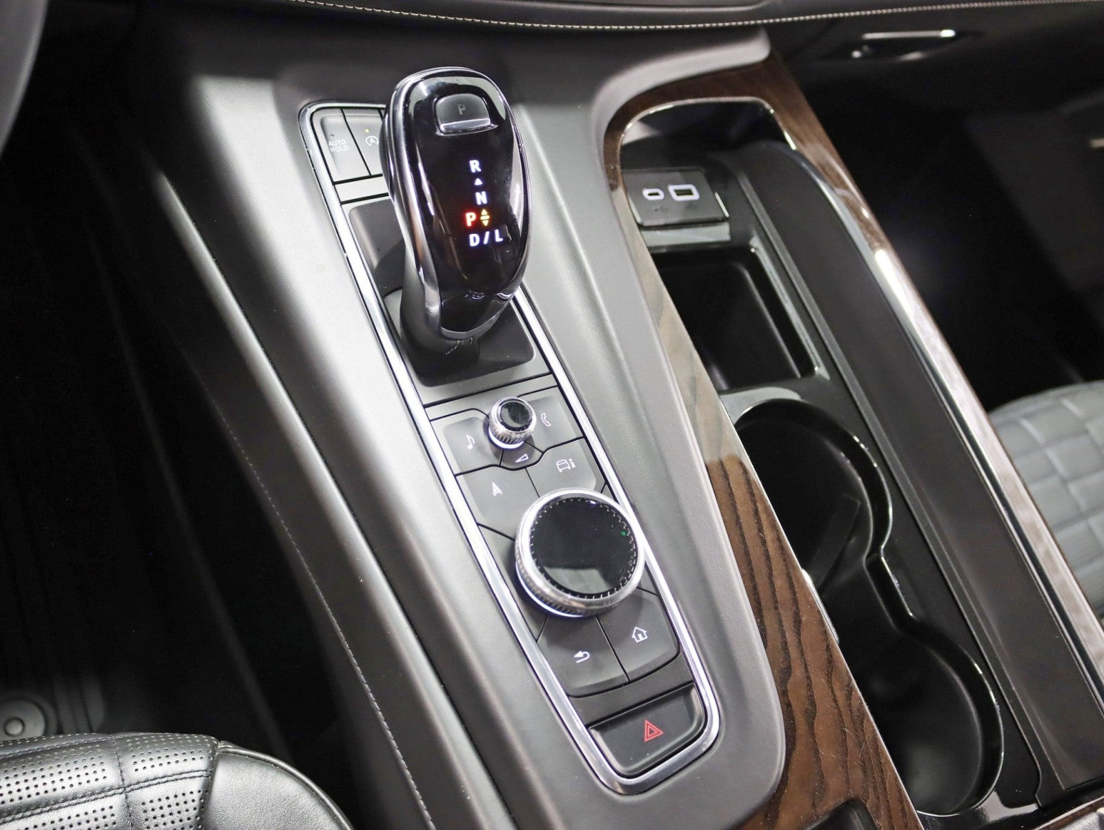 2023 Cadillac Escalade 4WD Sport Platinum 1 Owner Onyx Pkg Super Cruise Night Vision Power Boards MSRP Over $121k