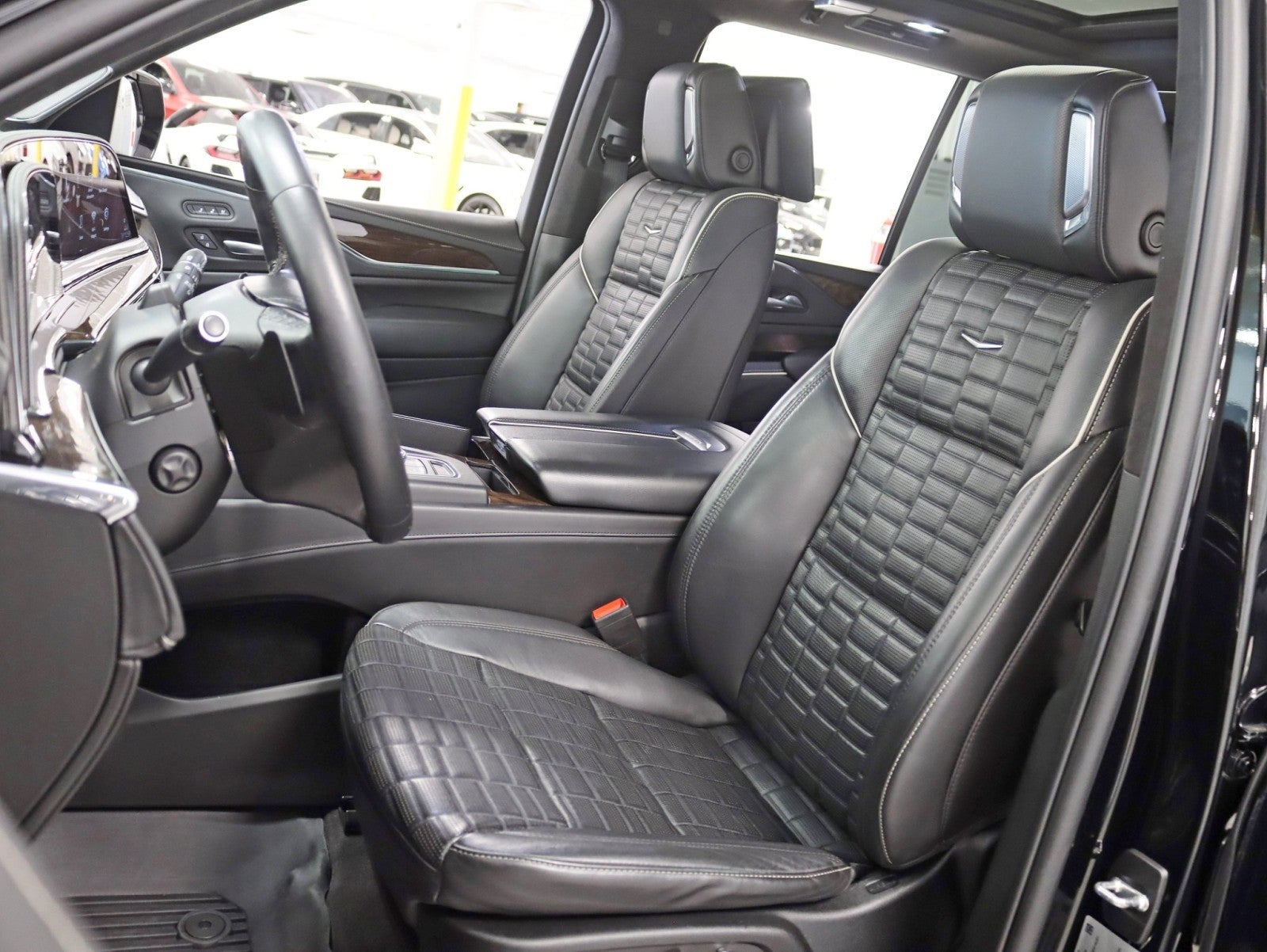 2023 Cadillac Escalade 4WD Sport Platinum 1 Owner Onyx Pkg Super Cruise Night Vision Power Boards MSRP Over $121k