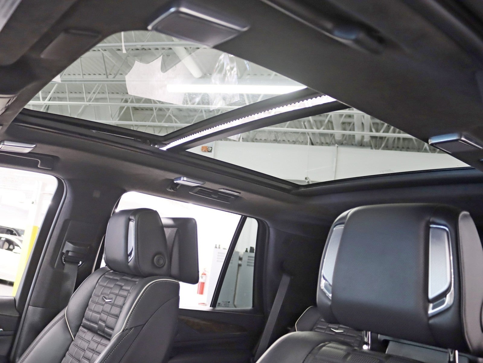 2023 Cadillac Escalade 4WD Sport Platinum 1 Owner Onyx Pkg Super Cruise Night Vision Power Boards MSRP Over $121k