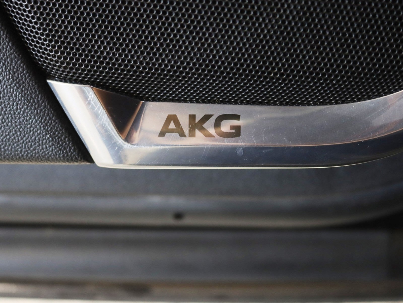 2023 Cadillac Escalade 4WD Sport Platinum 1 Owner Onyx Pkg Super Cruise Night Vision Power Boards MSRP Over $121k