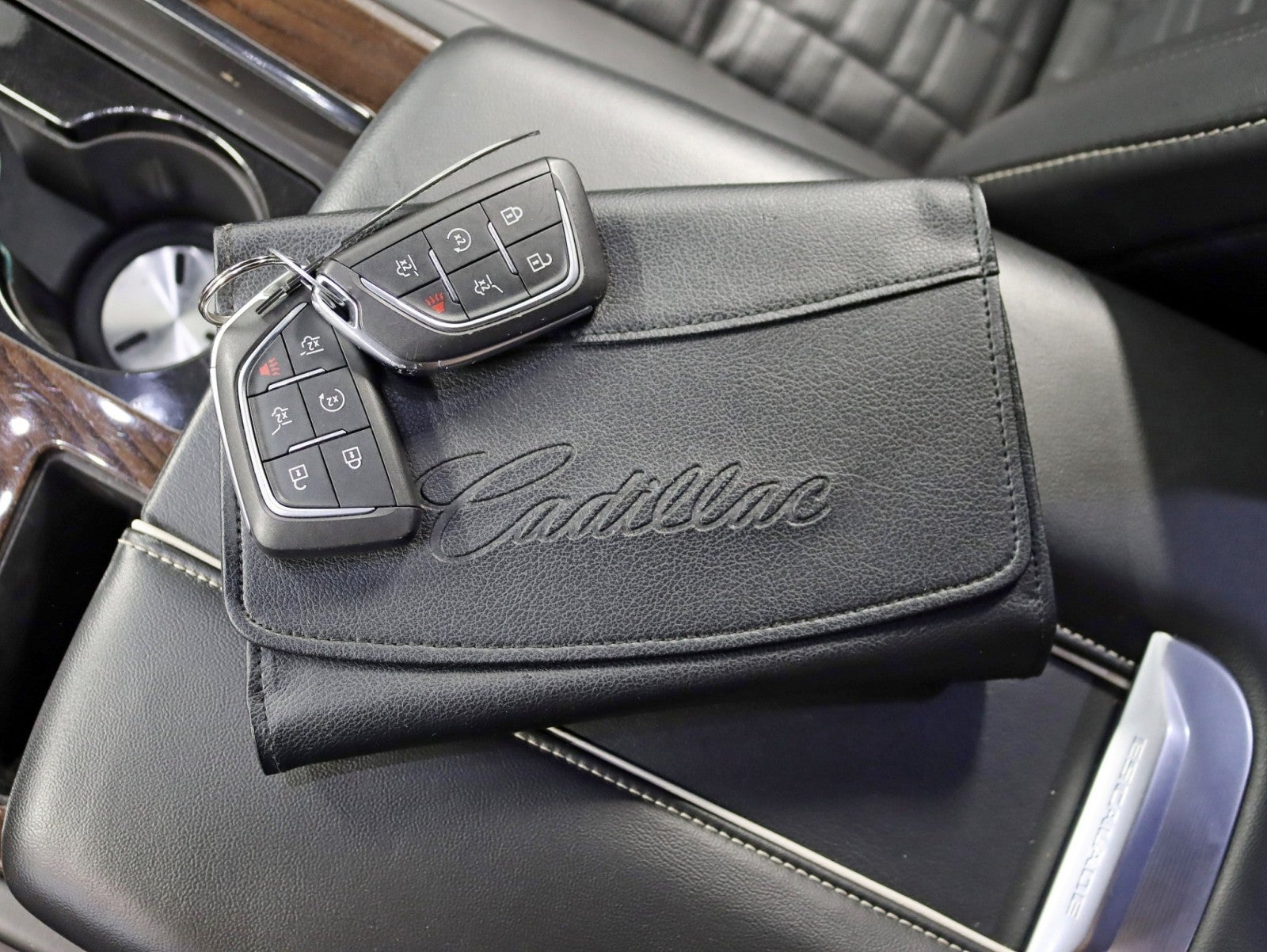 2023 Cadillac Escalade 4WD Sport Platinum 1 Owner Onyx Pkg Super Cruise Night Vision Power Boards MSRP Over $121k