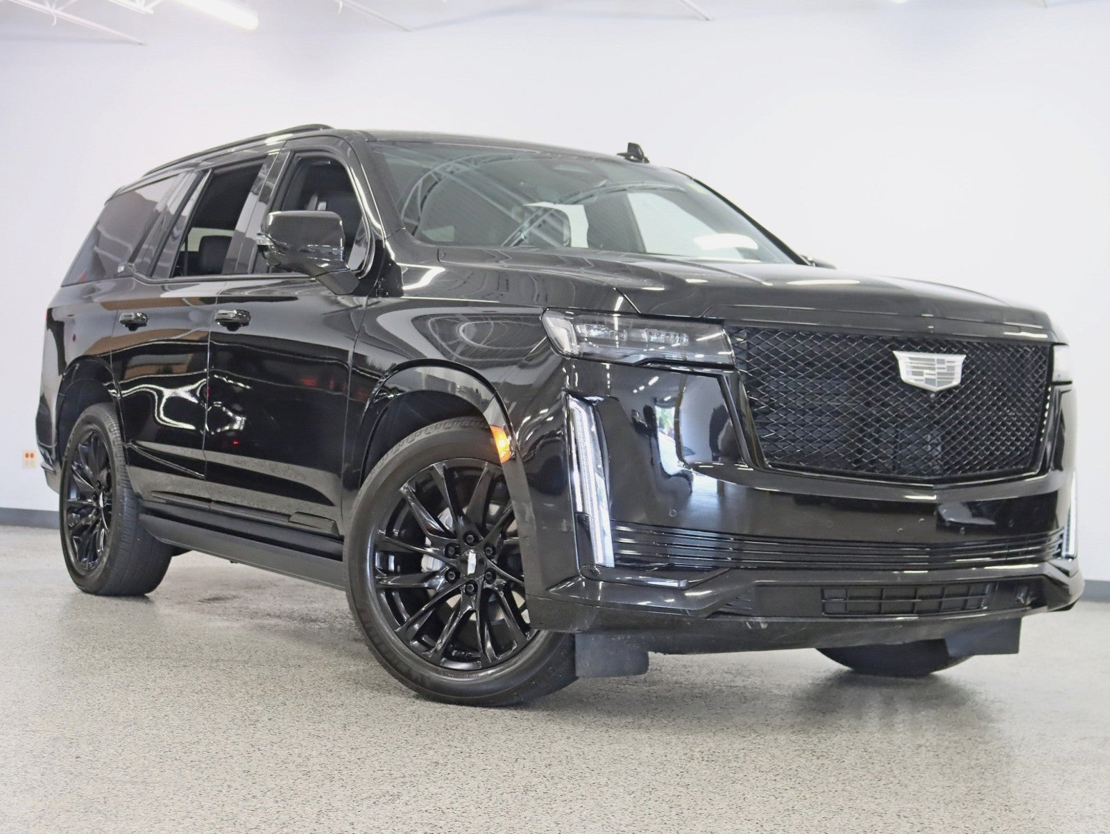 2023 Cadillac Escalade 4WD Sport Platinum 1 Owner Onyx Pkg Super Cruise Night Vision Power Boards MSRP Over $121k