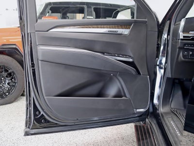 2025 Cadillac Escalade 4WD Sport Platinum 1 Owner Onyx Pkg Bucket seats Rear Entertainment Power Boards MSRP Over $127k Fully Loaded