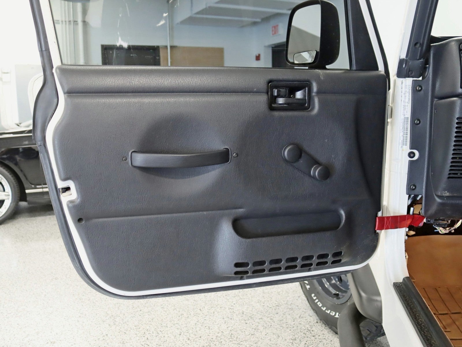 2004 Jeep Wrangler Sport Auto 4.0L Power Tech A/C Low Miles