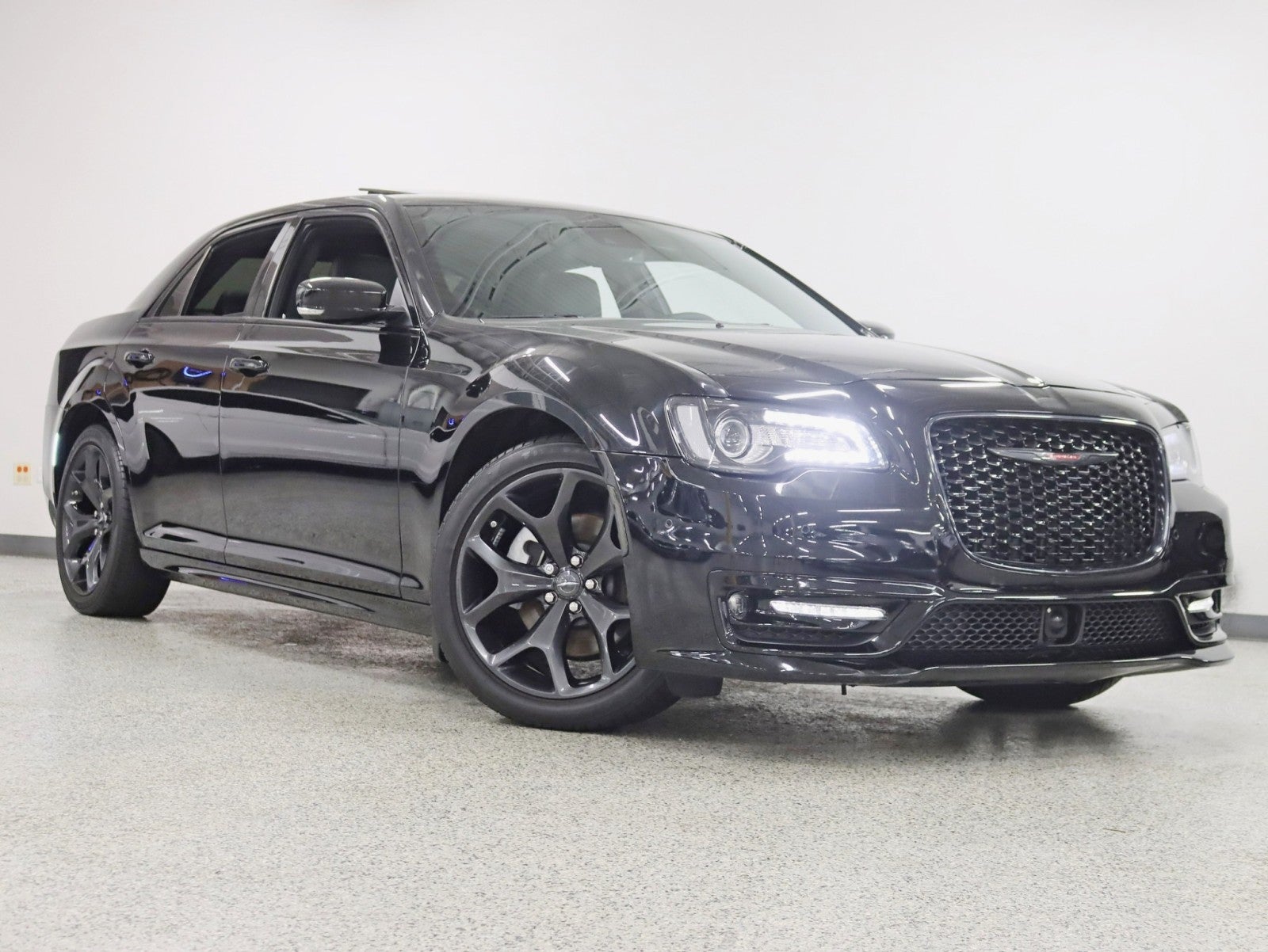 2022 Chrysler 300S Only 20k Miles Pro Charger Intake Carbon Steering Wheel Leather Fully Loaded