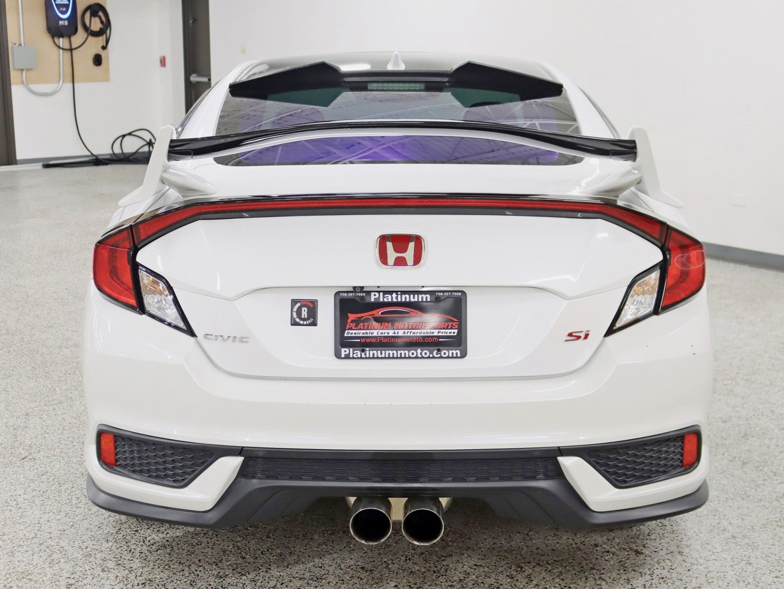 2020 Honda Civic Si Coupe Ground Effects Exhaust 6 speed Custom Seats Roof Back Up Camera Loaded