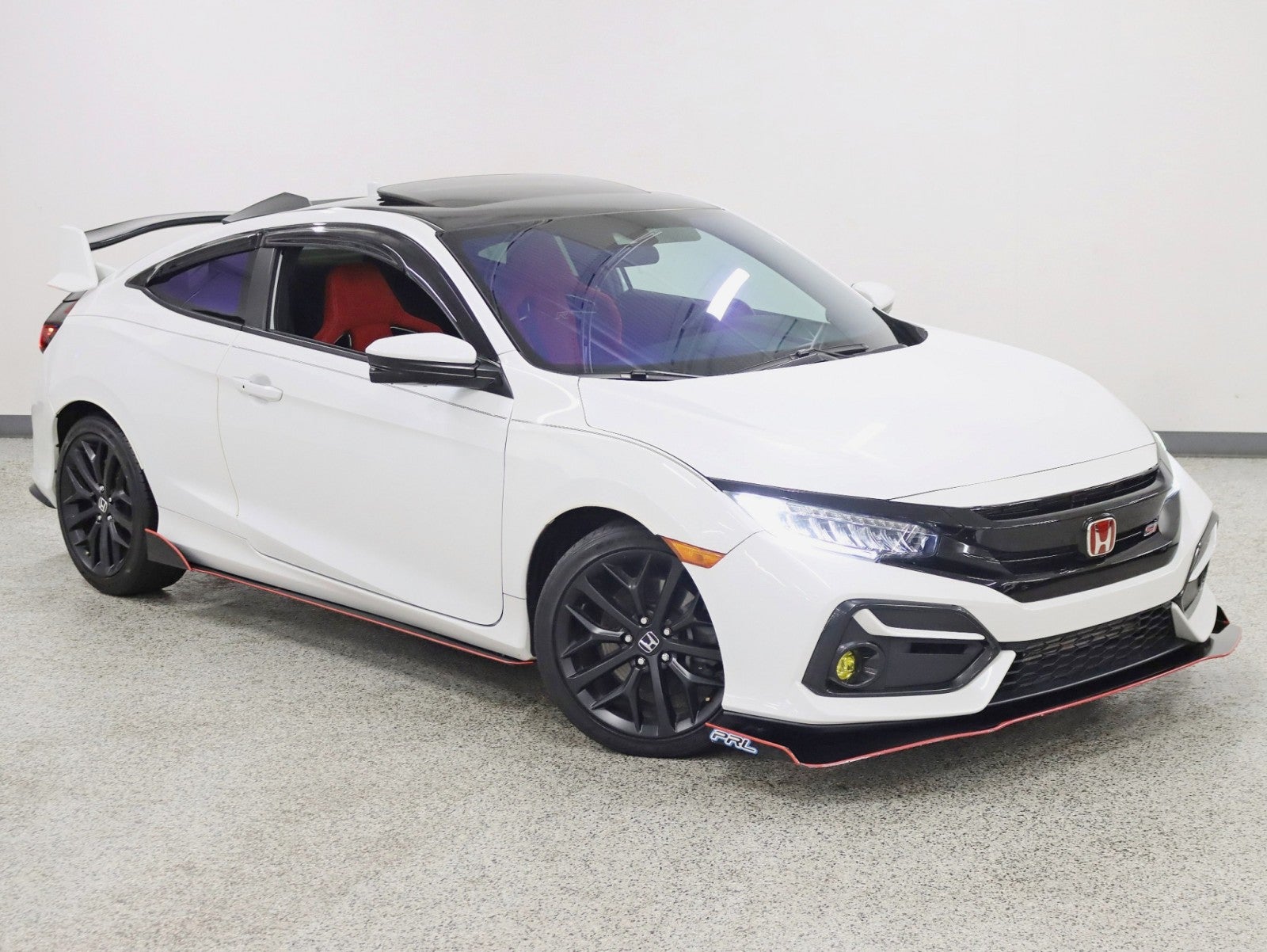 2020 Honda Civic Si Coupe Ground Effects Exhaust 6 speed Custom Seats Roof Back Up Camera Loaded