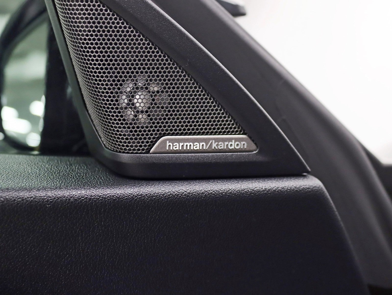 2024 BMW M2 M Sport Carbon roof HUD Carbon trim Active Cruise Loaded