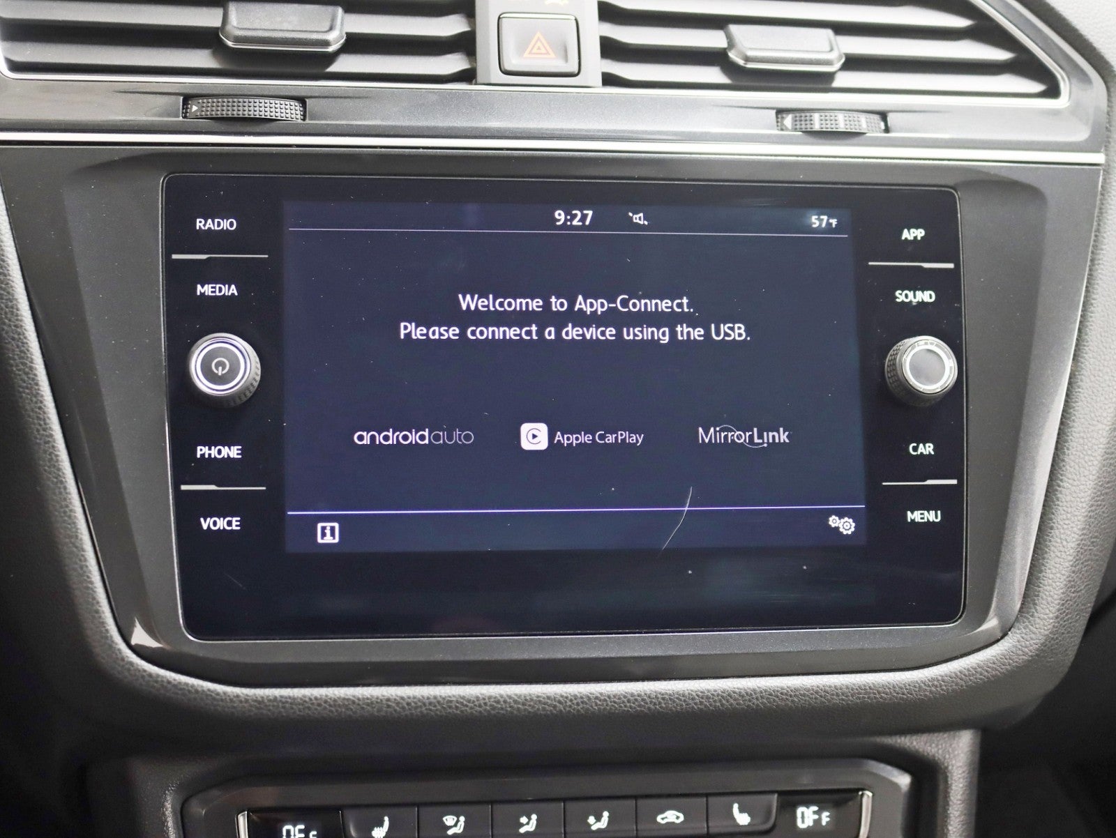 2018 Volkswagen Tiguan SE 7-Passenger Rear Camera Pano Roof