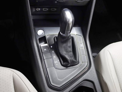 2018 Volkswagen Tiguan SE 7-Passenger Rear Camera Pano Roof