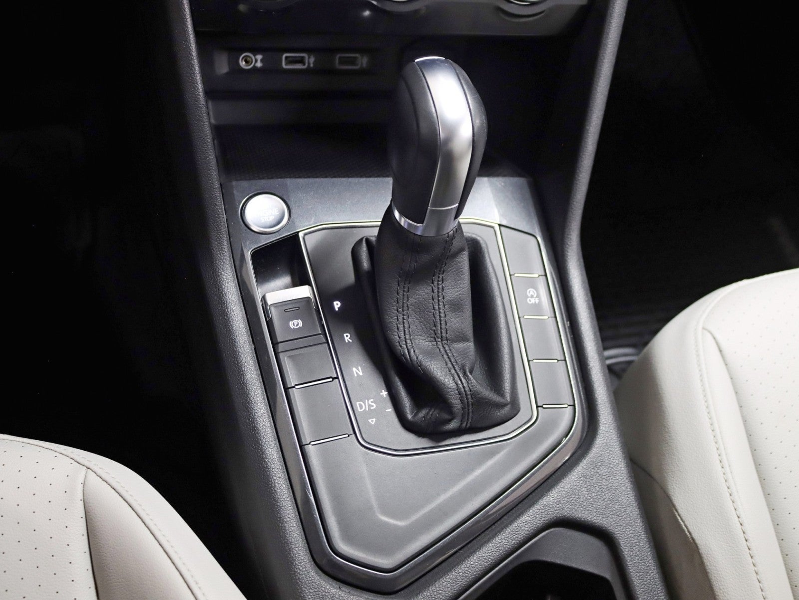 2018 Volkswagen Tiguan SE 7-Passenger Rear Camera Pano Roof