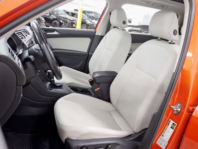 2018 Volkswagen Tiguan SE 7-Passenger Rear Camera Pano Roof