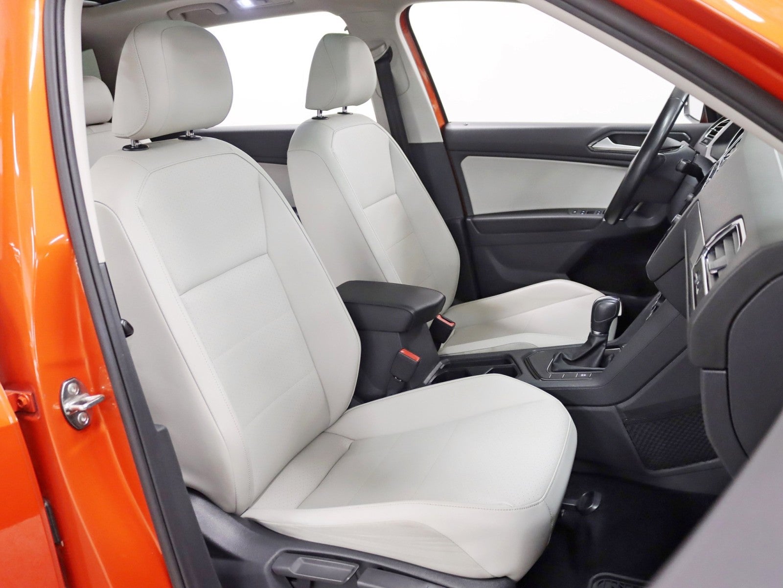 2018 Volkswagen Tiguan SE 7-Passenger Rear Camera Pano Roof