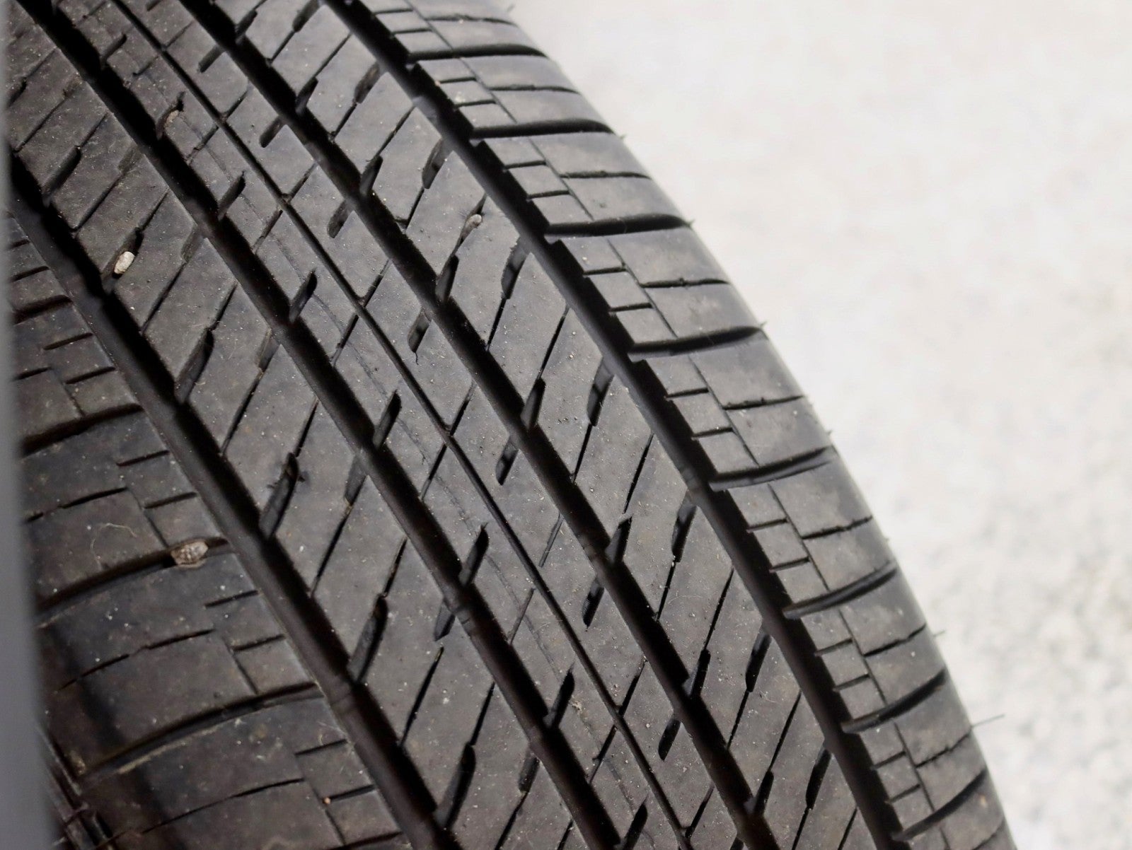 2018 Volkswagen Tiguan SE 7-Passenger Rear Camera Pano Roof