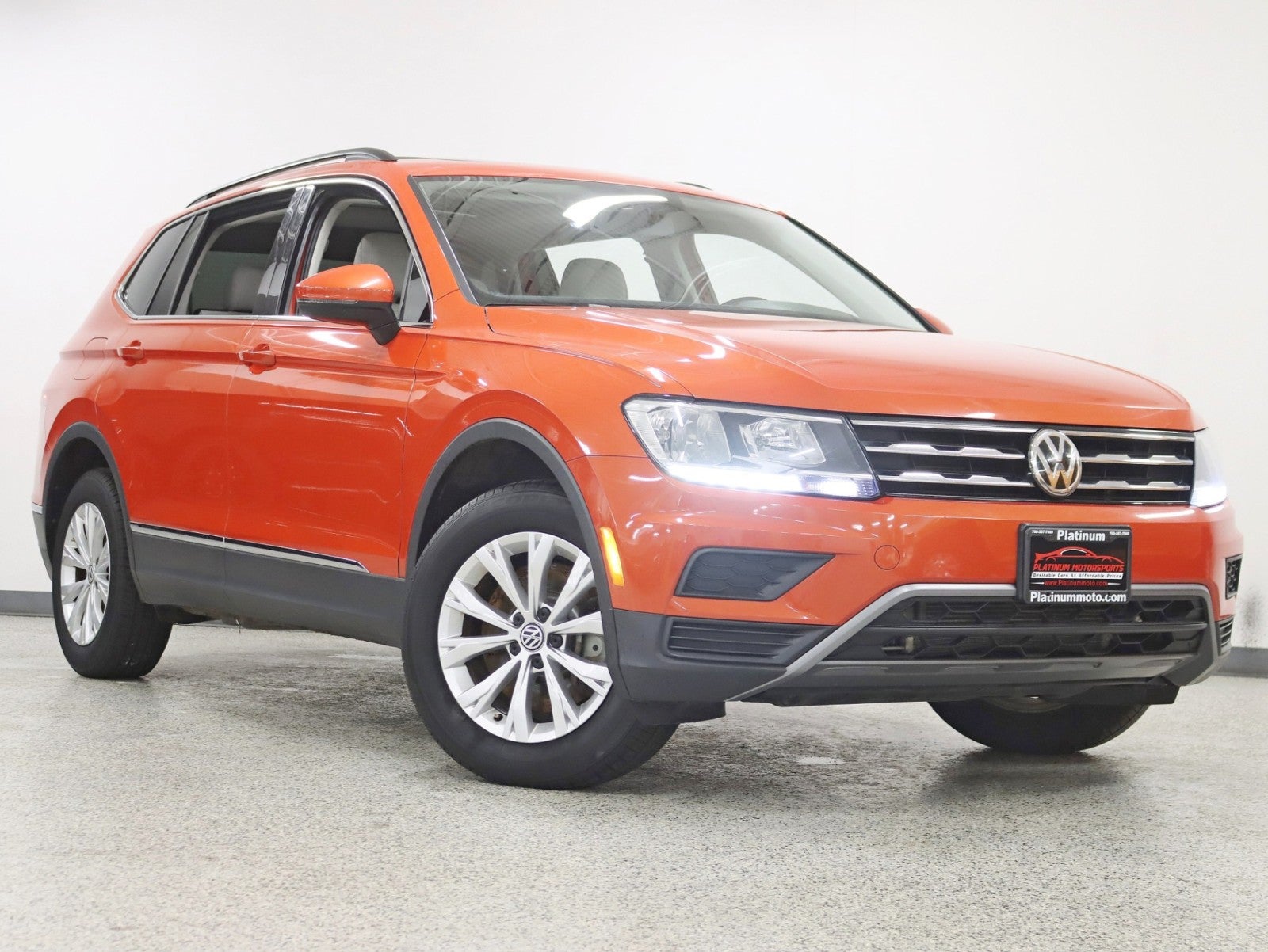 2018 Volkswagen Tiguan SE 7-Passenger Rear Camera Pano Roof