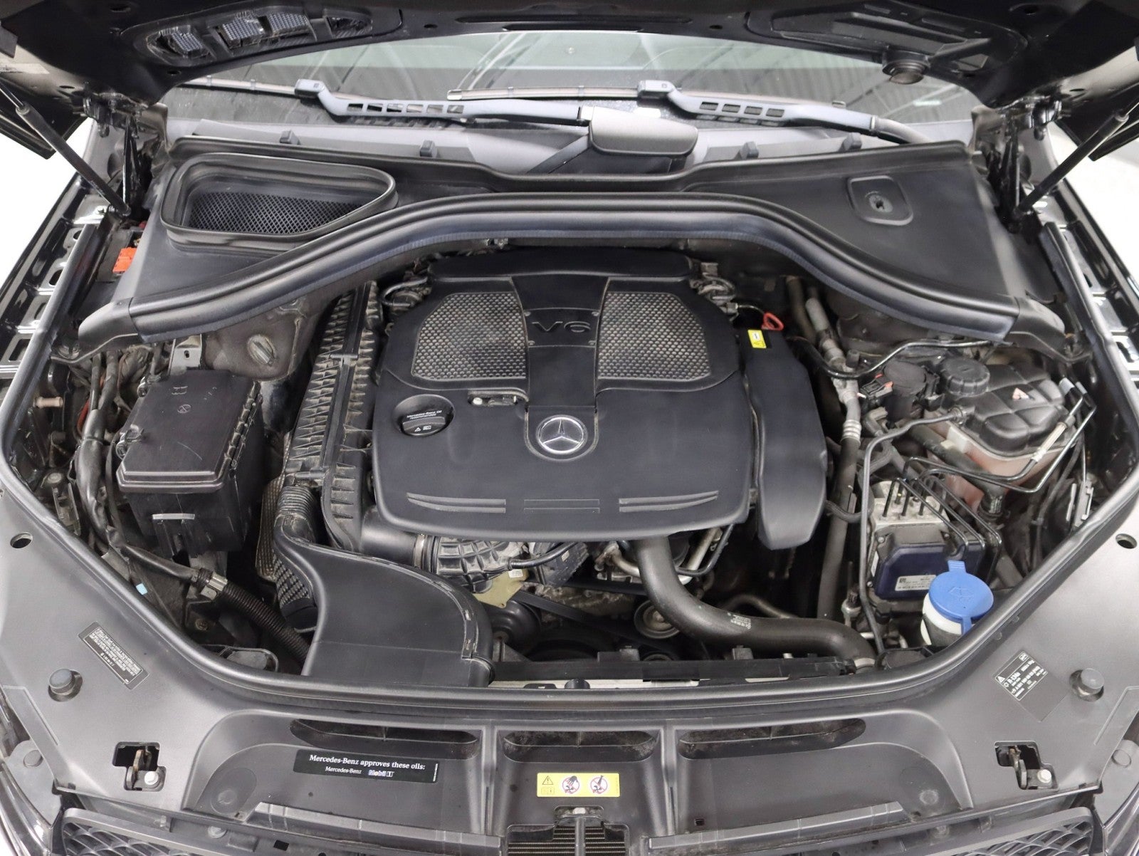 2016 Mercedes-Benz GLE 4MATIC® 2 Owner Premium Pkg Lane Tracking Pkg Nav Roof