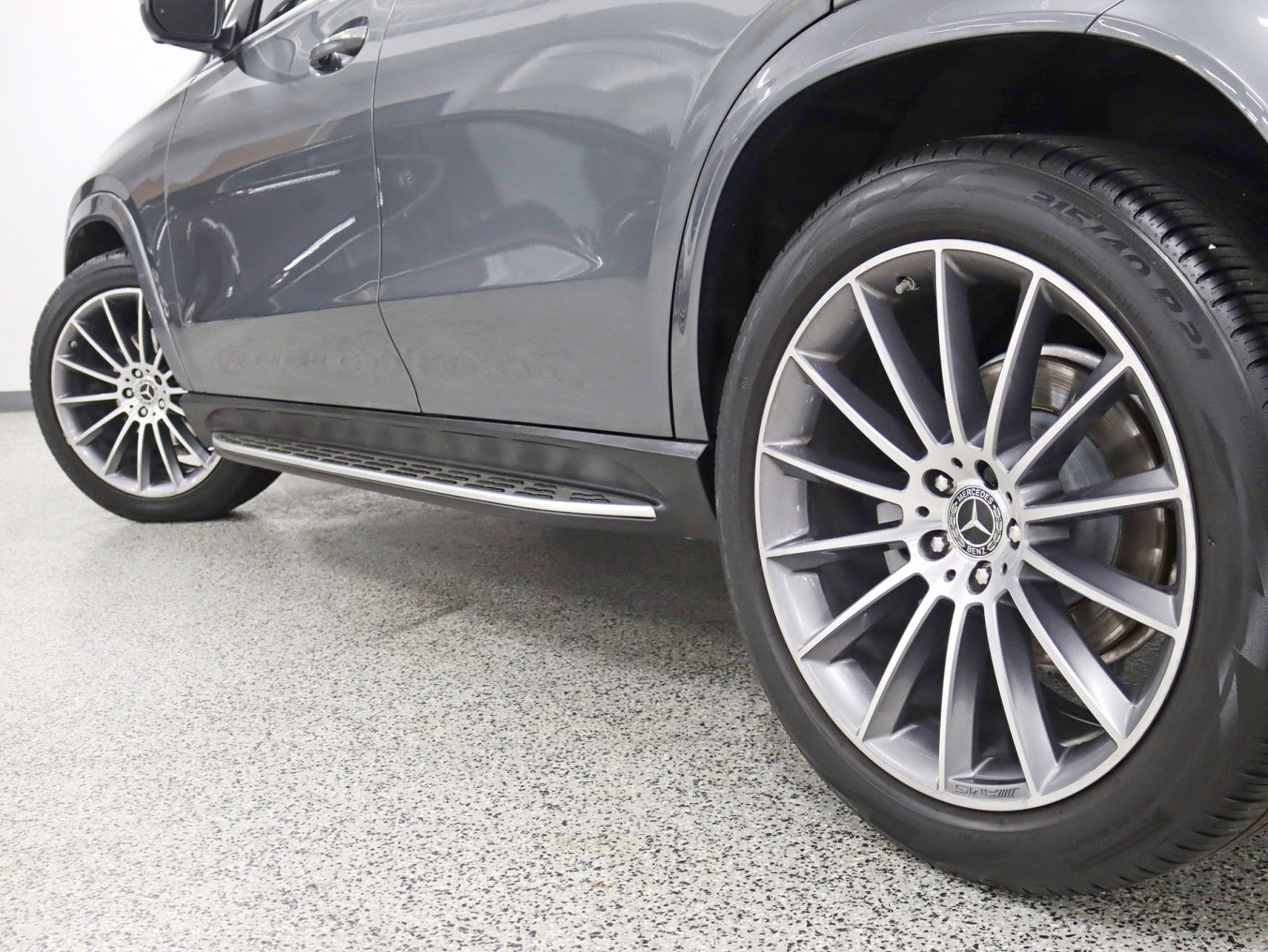 2021 Mercedes-Benz GLE 350 4MATIC® 2 Owner AMG® Line Premium Pkg Pano Running Boards Loaded