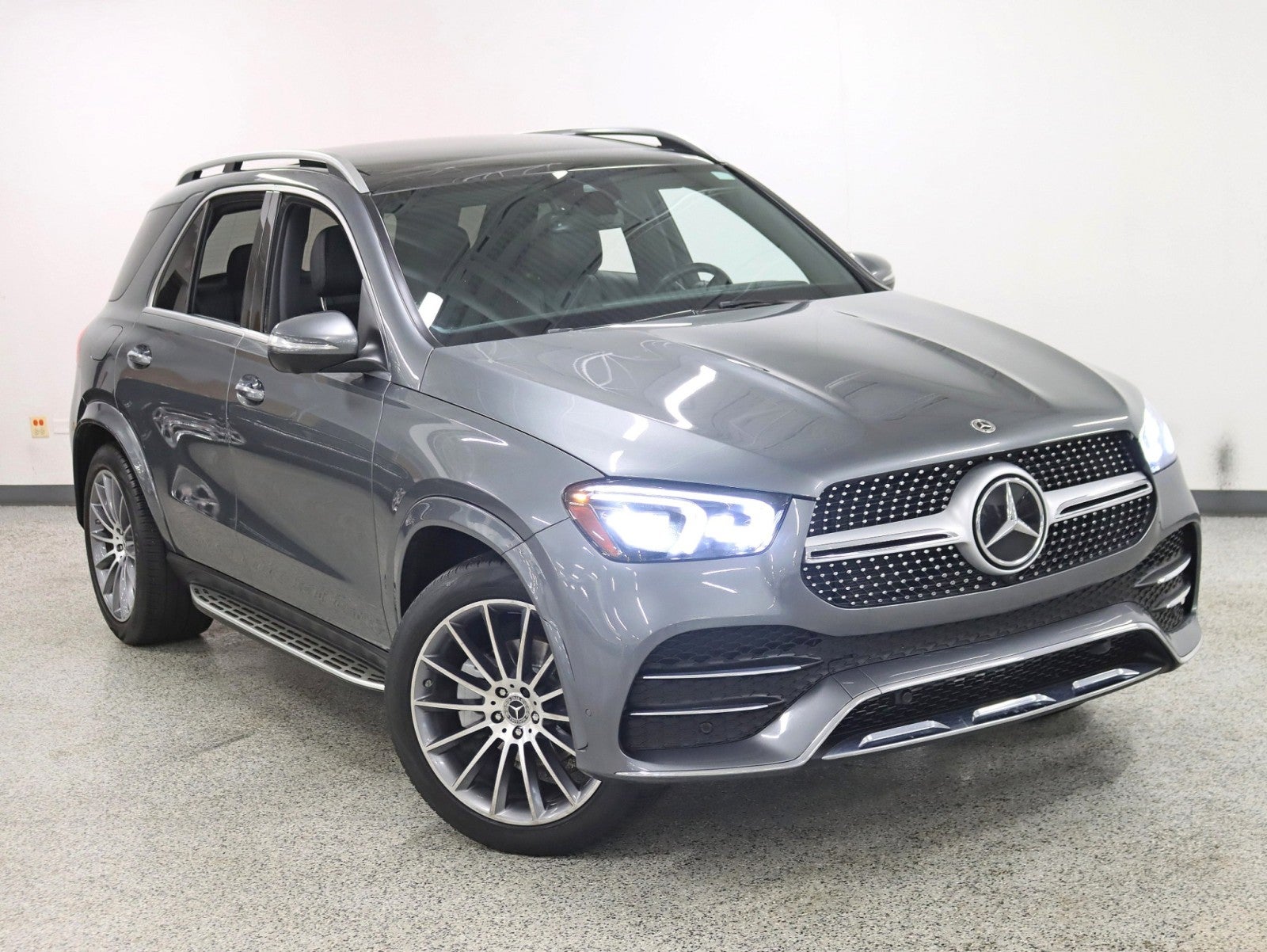 2021 Mercedes-Benz GLE 350 4MATIC® 2 Owner AMG® Line Premium Pkg Pano Running Boards Loaded