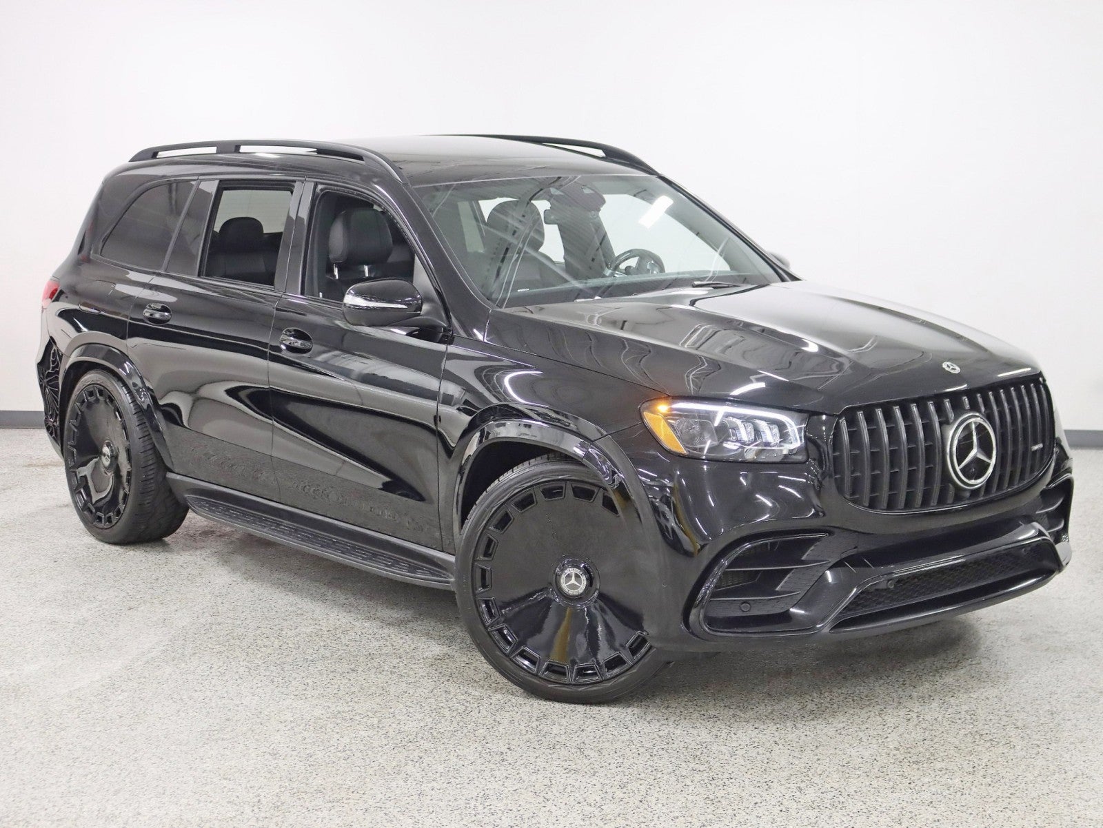 2021 Mercedes-Benz AMG® GLS 63 24in Giovanna Wheels Diamond Stitch Seats Bucket Seats AMG® Night Pkg MSRP Over $142k Loaded