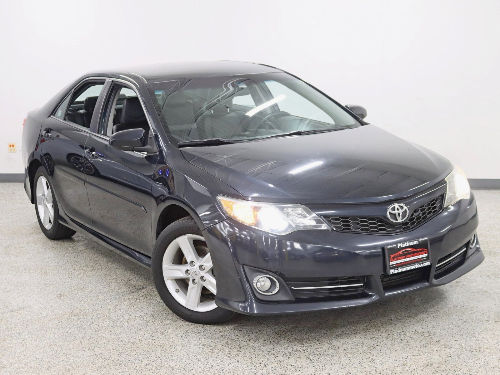 2014 Toyota Camry SE 1 Owner