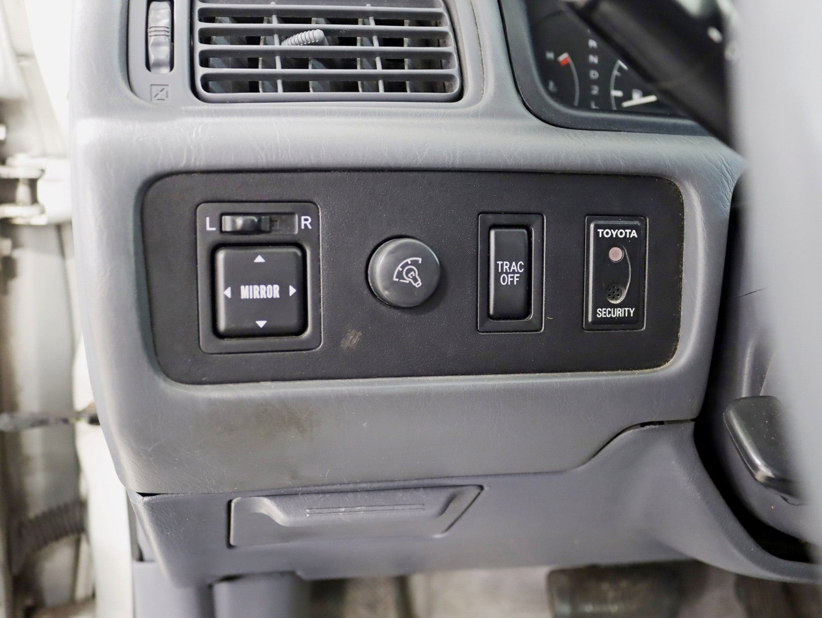 2001 Toyota Camry LE V6 Auto JBL Audio