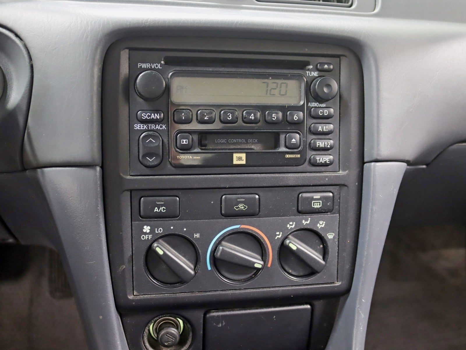2001 Toyota Camry LE V6 Auto JBL Audio