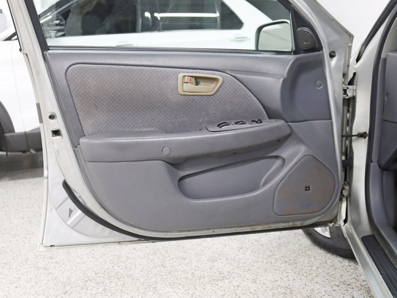 2001 Toyota Camry LE V6 Auto JBL Audio