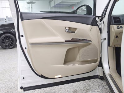 2010 Toyota Venza AWD 1 Owner Pano Rear Camera