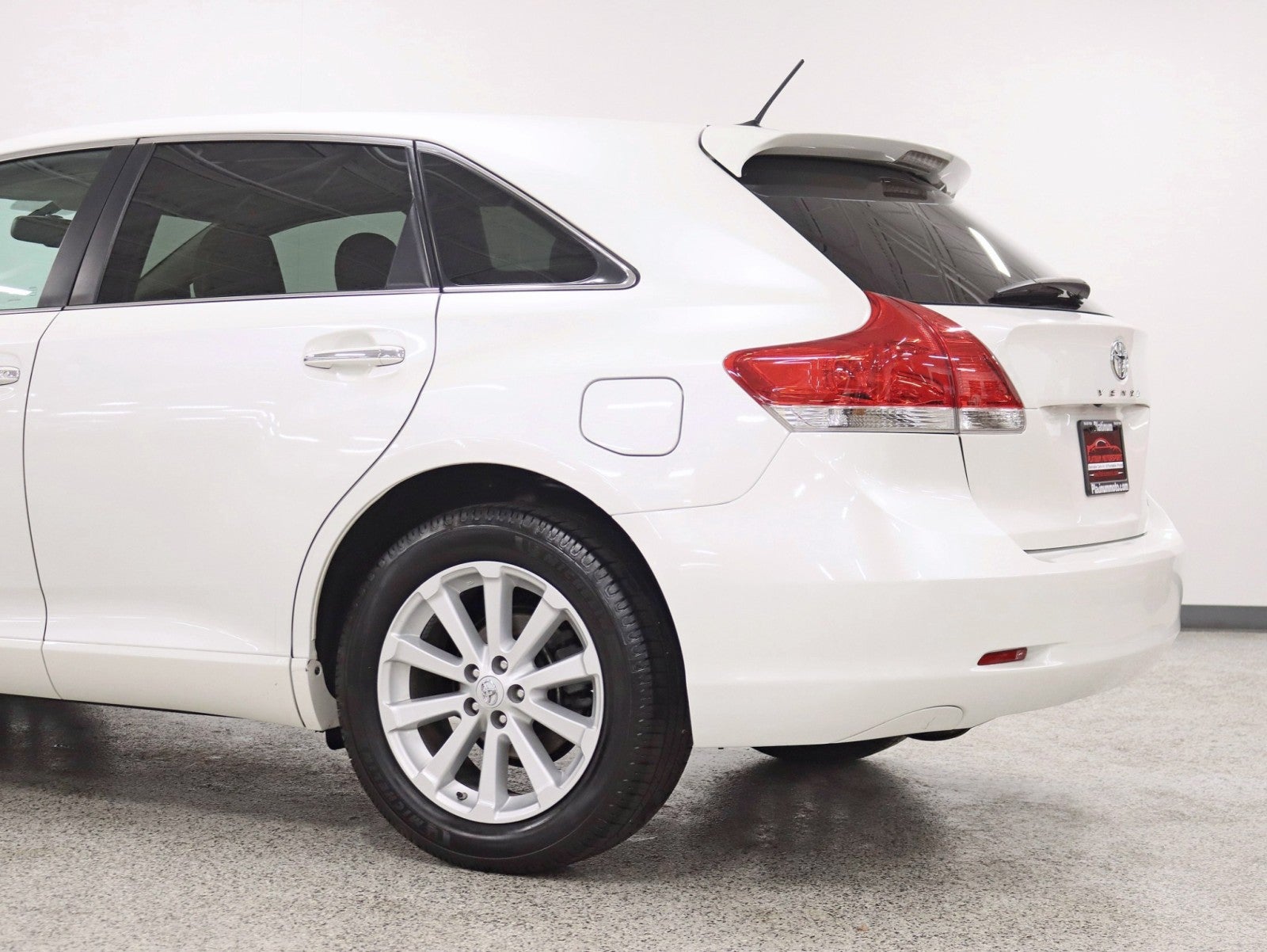 2010 Toyota Venza AWD 1 Owner Pano Rear Camera