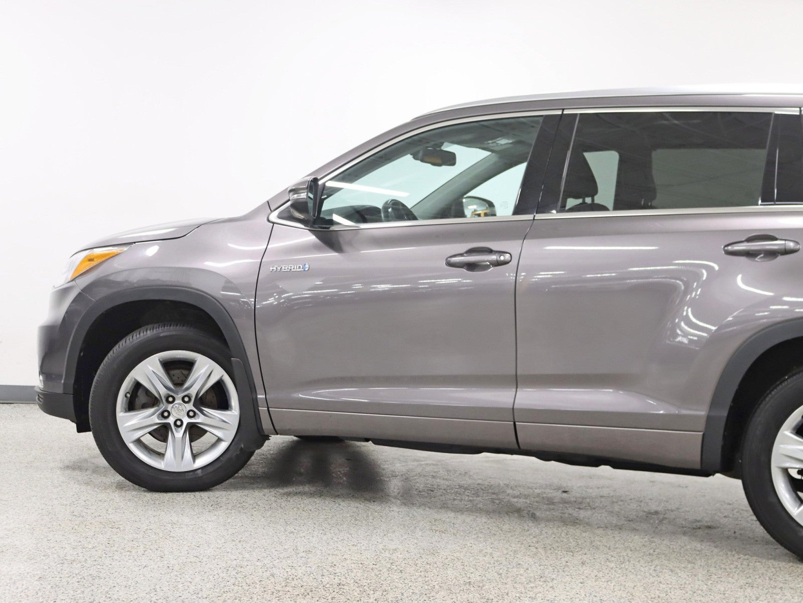 2014 Toyota Highlander Hybrid Limited 1 Owner Driver Tech Pkg Nav Rear Camera Rear TV Moonroof