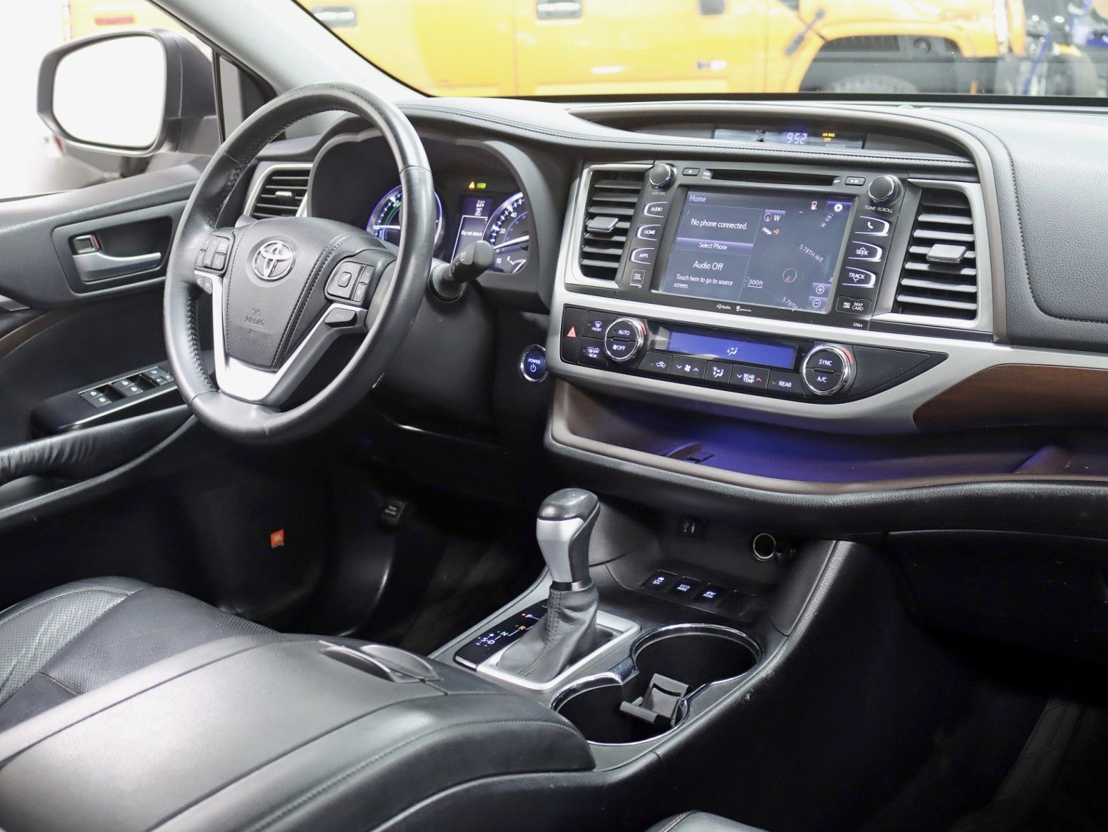 2014 Toyota Highlander Hybrid Limited 1 Owner Driver Tech Pkg Nav Rear Camera Rear TV Moonroof