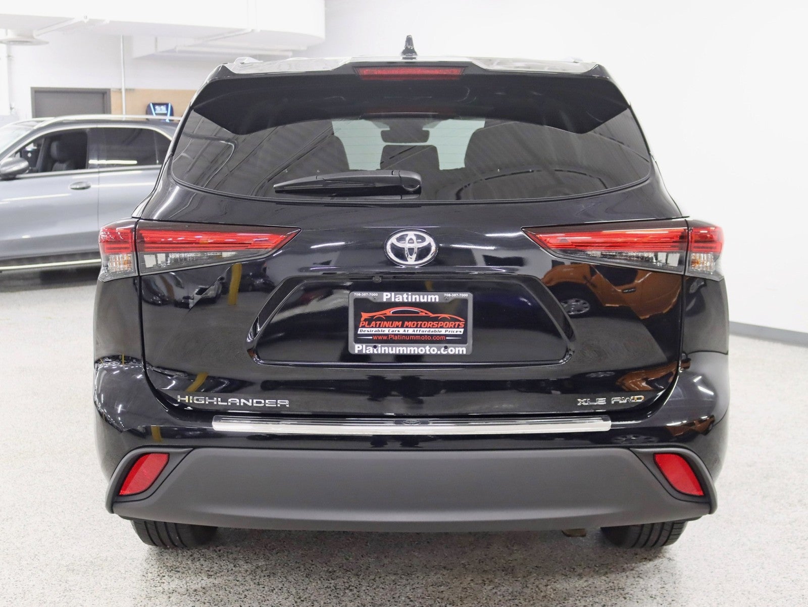 2020 Toyota Highlander XLE 1 Owner