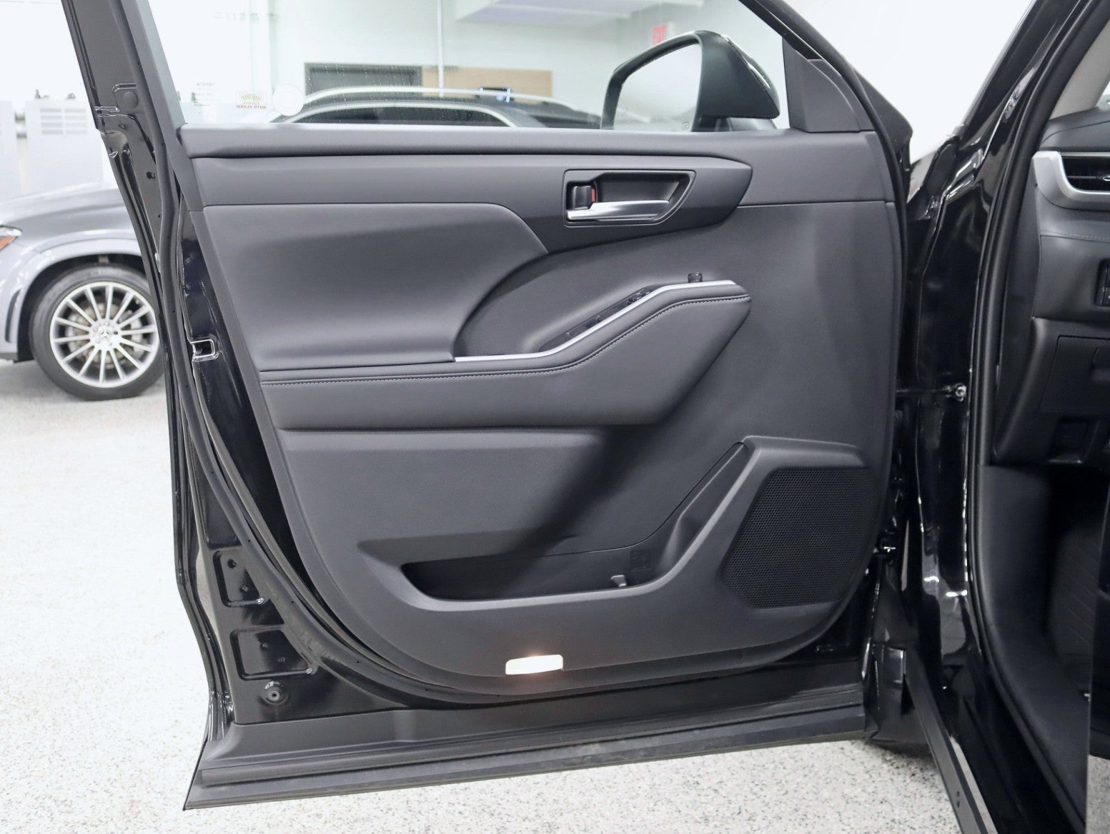 2020 Toyota Highlander XLE 1 Owner