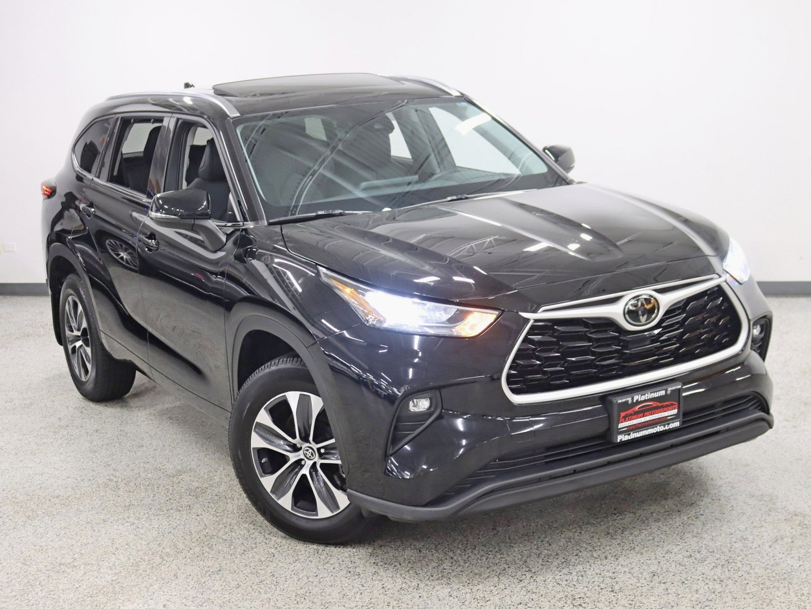 2020 Toyota Highlander XLE 1 Owner
