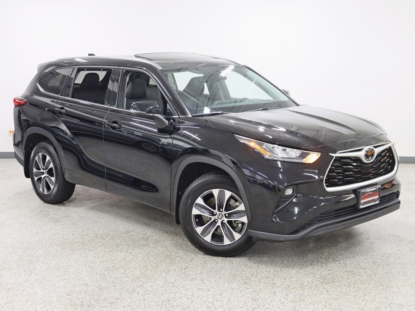 2020 Toyota Highlander XLE 1 Owner