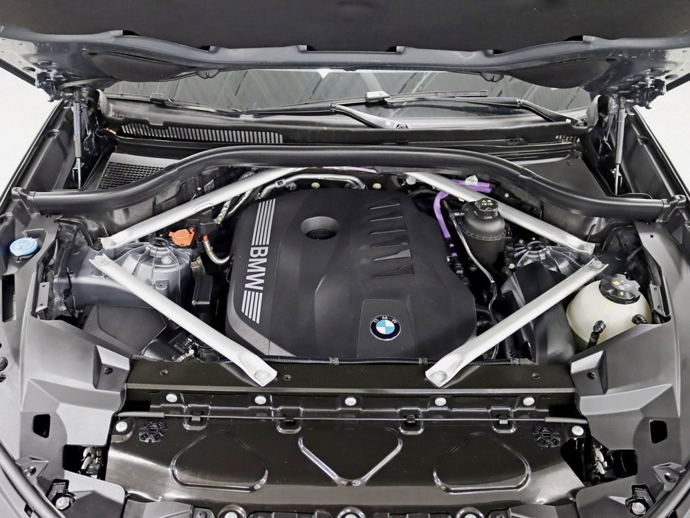 2024 BMW X5 sDrive40i Premium Pkg Parking Assist Pkg in Hickery Hills, IL - Platinum Motorsports