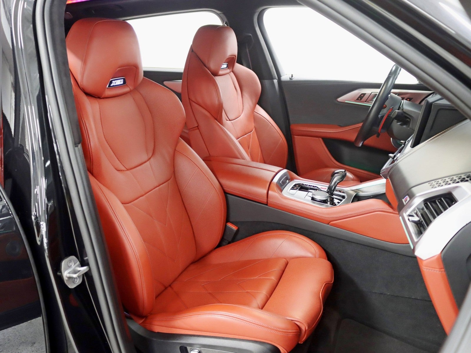 2023 BMW XM Cali Truck Best Color Combo Bowers & Wilkins Diamond Surround Fully Loaded
